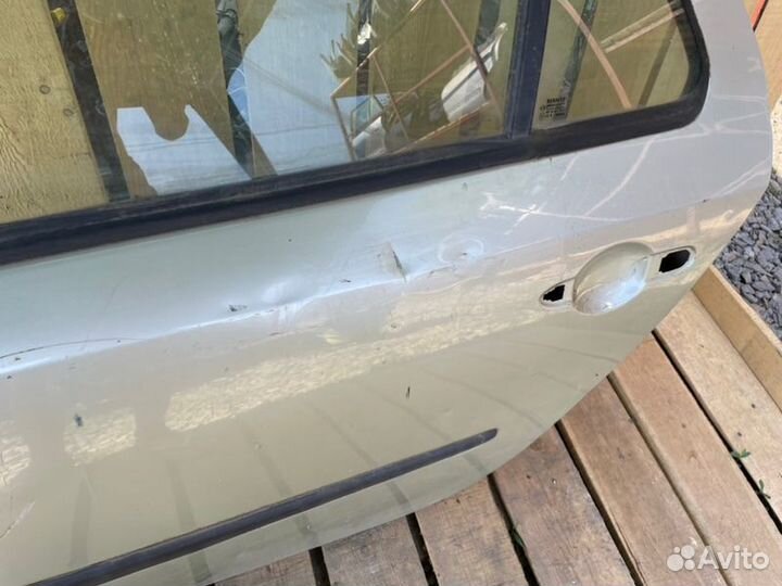 Дверь задняя левая Renault Laguna 2 K4M 2003