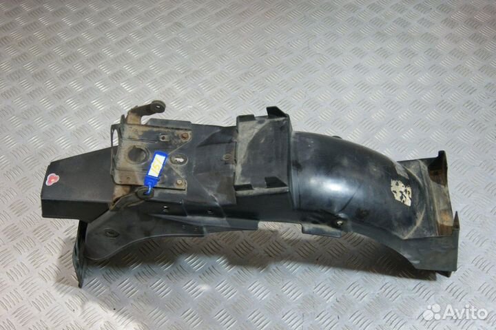 Подкрылок Suzuki GSX400F