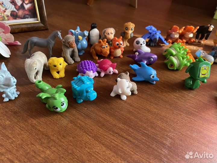 Игрушки из киндеров и боксов