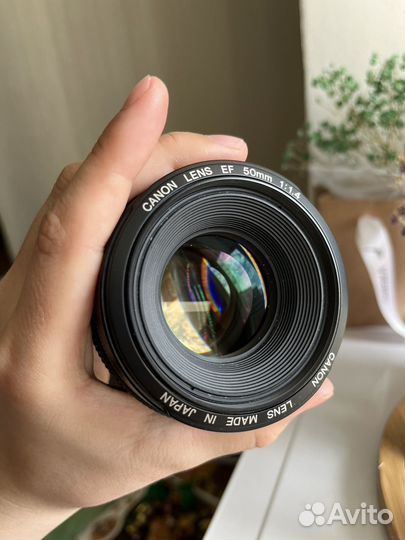 Объектив Canon EF 50mm 1:1.4