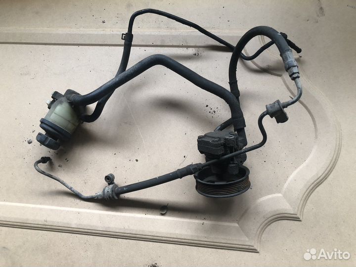 Насос Hyundai Grand Starex/Н1 2.5л/дизель