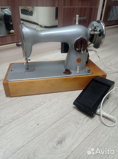 Швейная машинка
