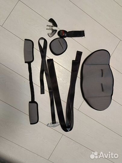 Ремень, пряжка от автокресла