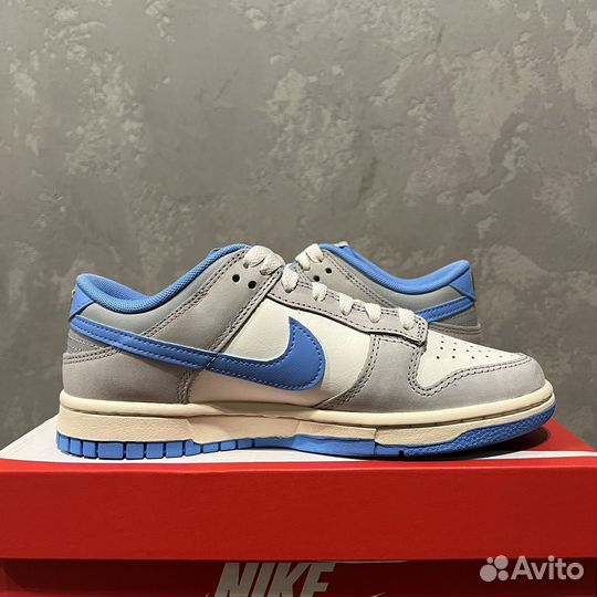 Nike Dunk Low оригинал 6.5/7US (W)