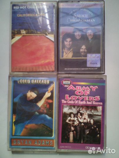 Аудиокассеты: 2 набора по 4 кассеты