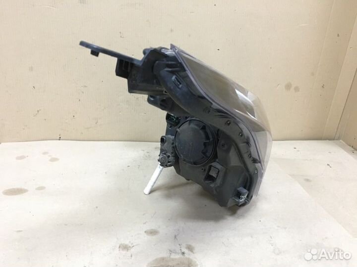 Фара передняя правая Kia Rio 4 FB 2020