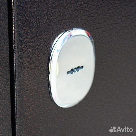 Входная дверь зеркалом