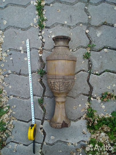 Ваза красное дерево