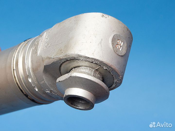 Амортизатор задний BMW 7series E65 / E66 с EDC