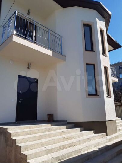 Комната 15 м² в 6-к., 2/2 эт.