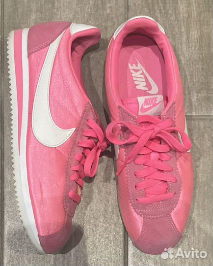 Кроссовки nike женские