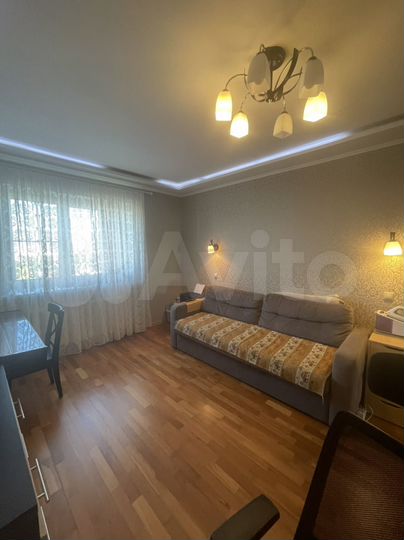 2-к. квартира, 64 м², 10/10 эт.