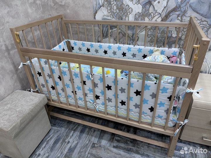 Детская кроватка