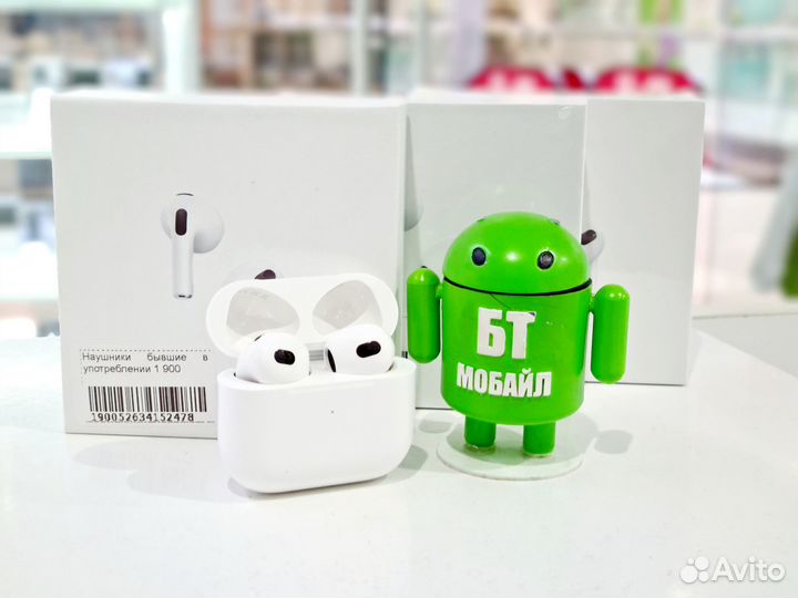 Наушники AirPods