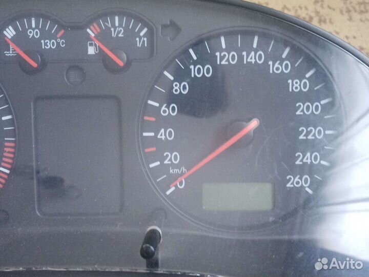 Щиток приборов на Passat B5 оригинал, торг