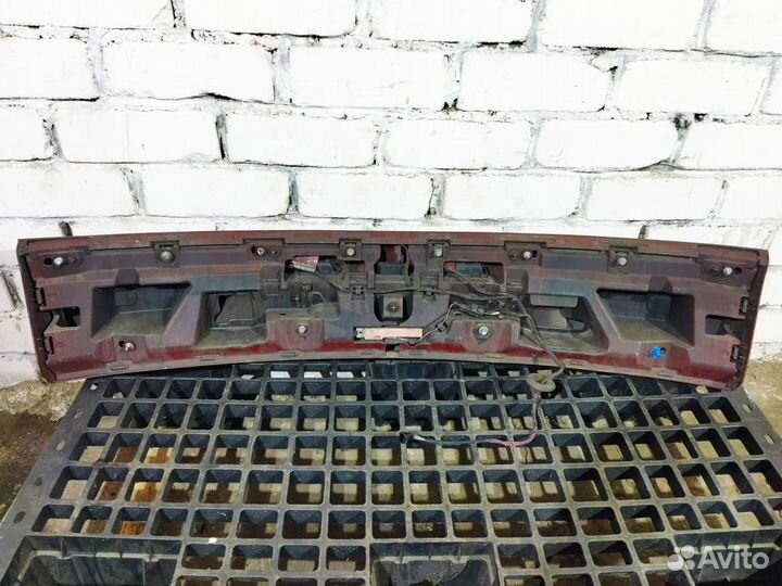 Накладка двери багажника от Renault Megane III 20