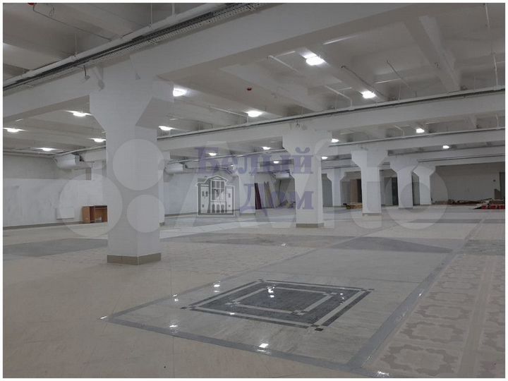 Сдам торговое помещение, 200 м²