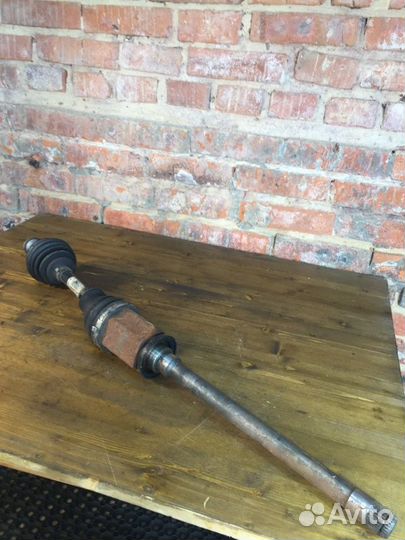 Привод передний правый Bmw X1 E84 N20B20 2012