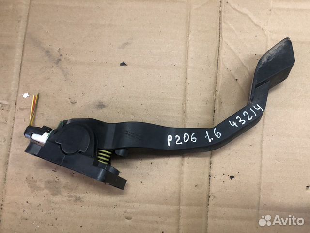 Педаль газа Пежо 206