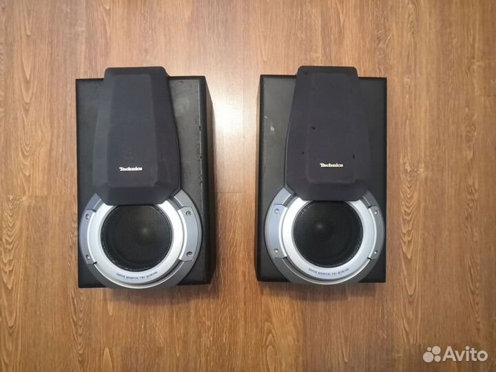 Акустические колонки от Technics SC-EH560