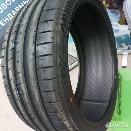 Yokohama Advan Sport V107 275/35 R22 104Y