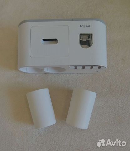 Дозатор для зубной пасты и органайзер