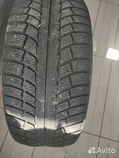 Gislaved Nord Frost 5 225/50 R17