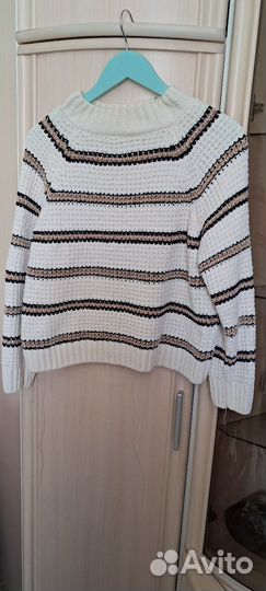 Свитер женский