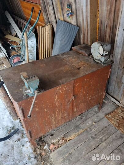 Верстак для гаража