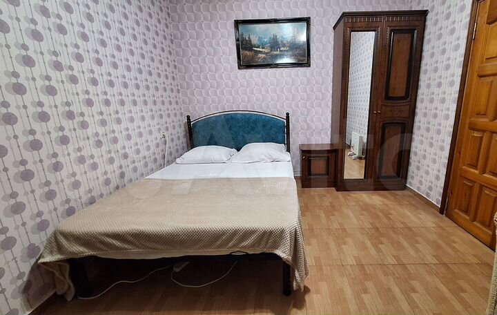 Комната 15 м² в > 9-к., 1/2 эт.