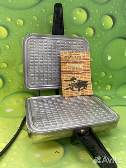 Электрическая вафельница СССР