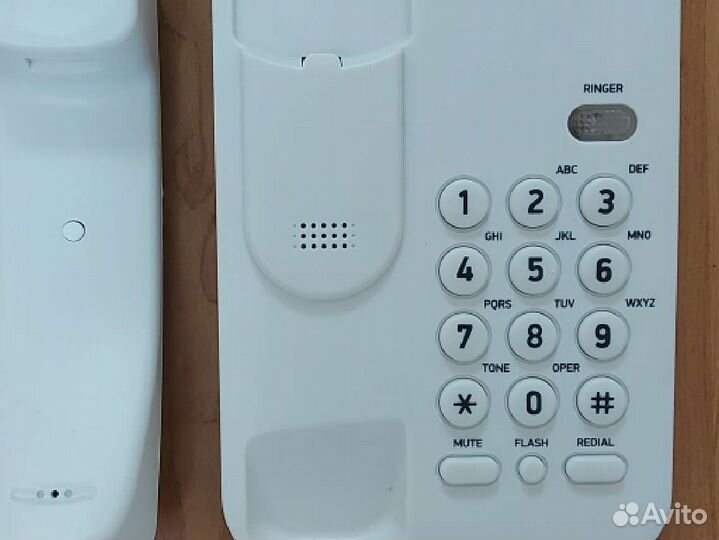 Проводной стационарный телефон