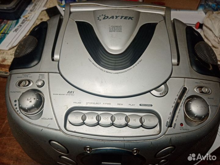 Магнитофон кассетный