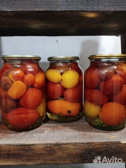 Домашние заготовки. Мёд. Огурцы, помидоры