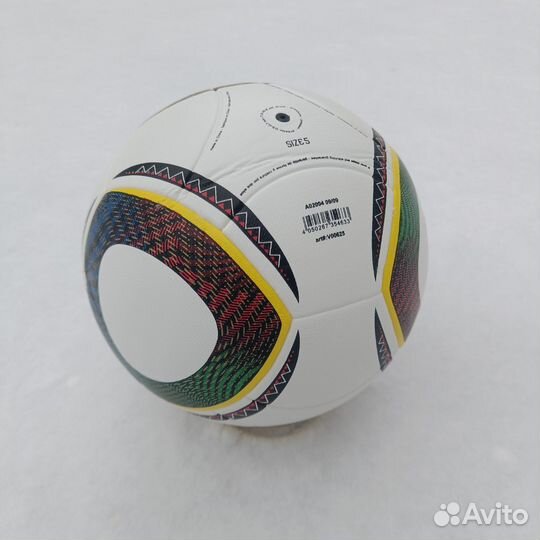 Футбольный мяч adidas jabulani