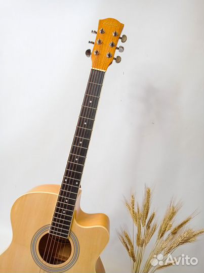 Акустическая гитара