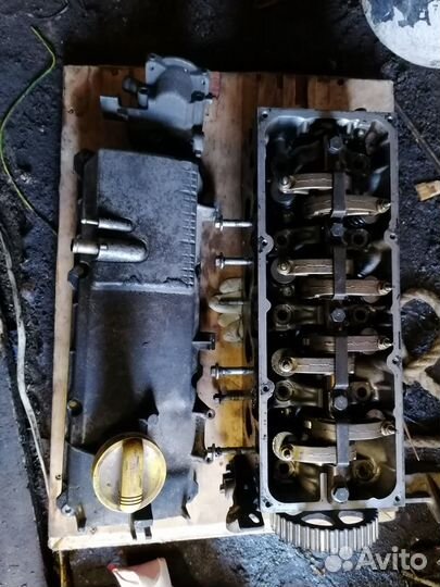 Клапанная крышка симбол логан 1,4 1,6 8 клапанов