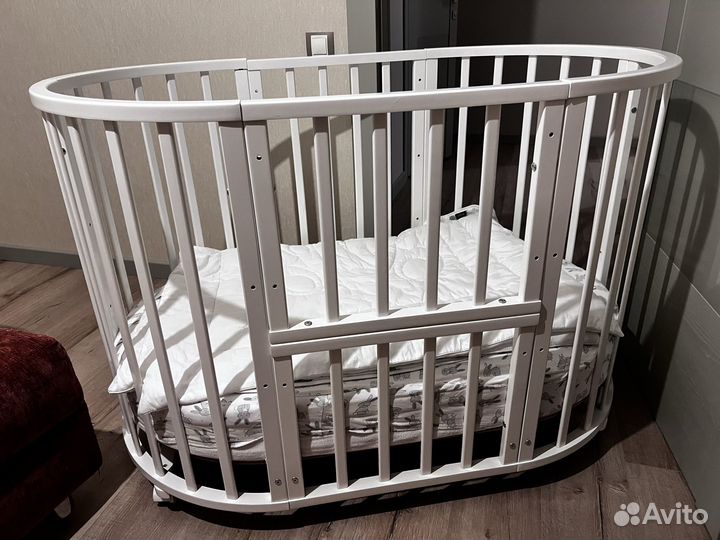 Овальная детская кроватка-трансформер 9в1