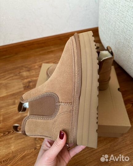 Ugg chelsea platform