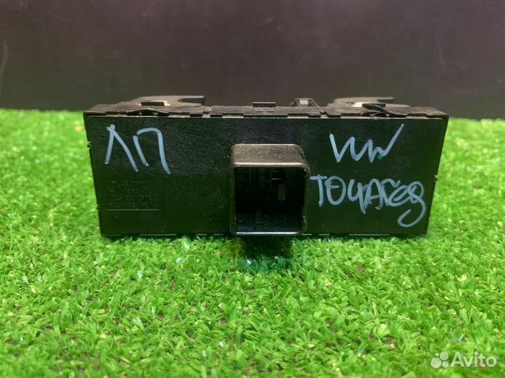 Блок управления стеклоподъемниками VW Touareg 1