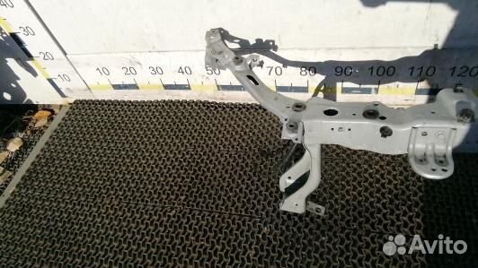 Передняя панель крепления облицовки (телевизор) op