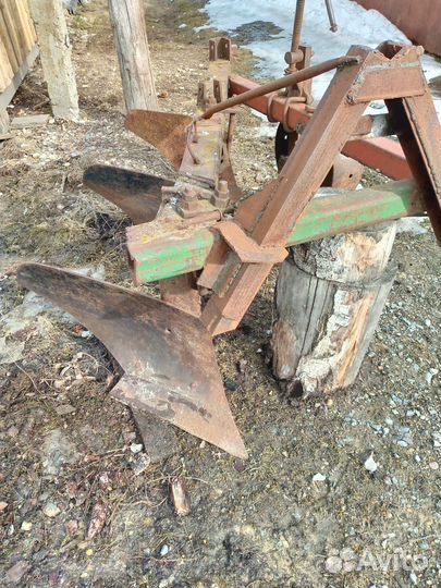 Плуг для трактора