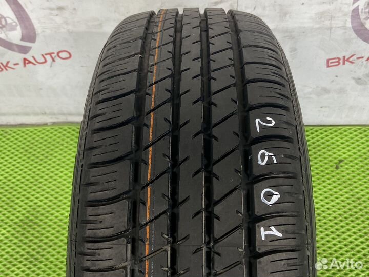 Dunlop SP Sport D8 235/60 R16