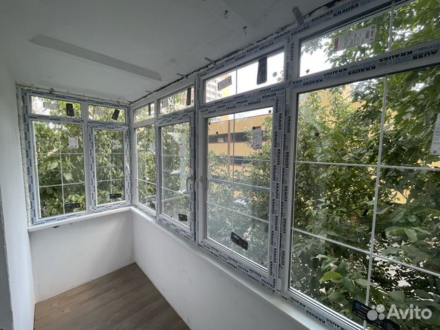 Остекление балконов под ключ