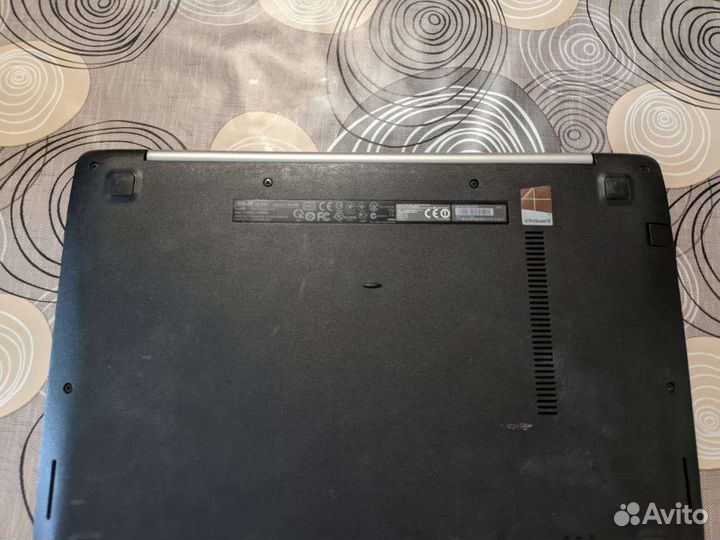 Ноутбук asus S301LP I7/8GB RAM 700 GB HDD