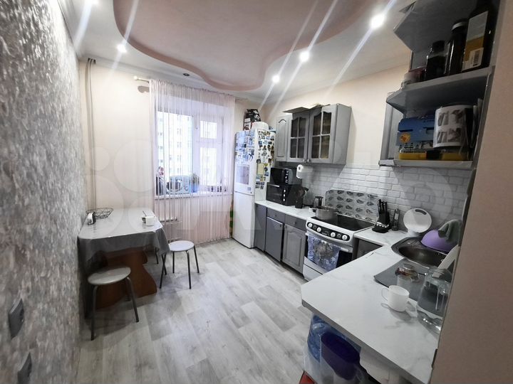 3-к. квартира, 85 м², 6/9 эт.