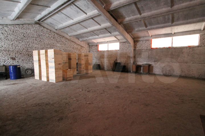 Помещение свободного назначения, 216 м²