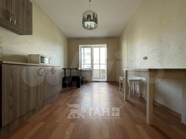 2-к. квартира, 52 м², 2/5 эт.