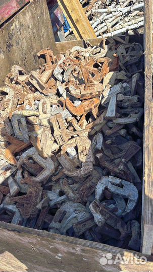 Замки клиновые б/у