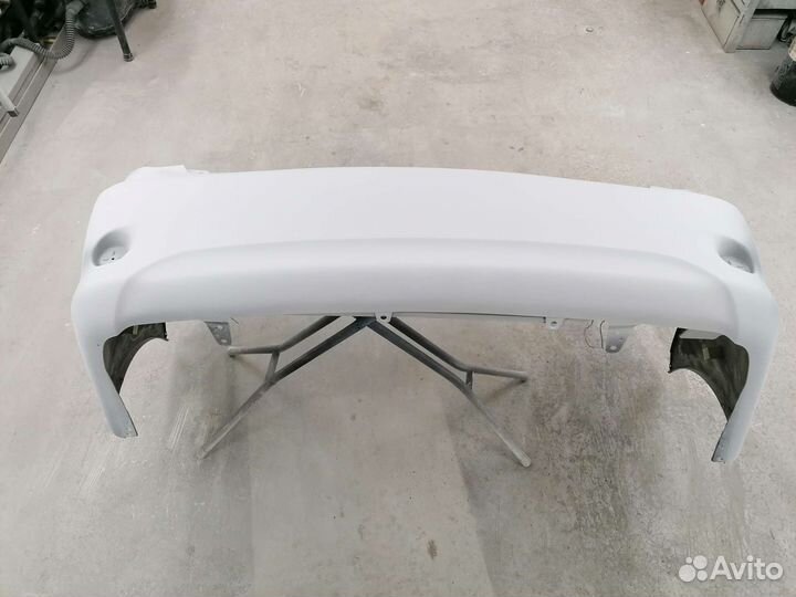 Бампер toyota corolla 2010гв